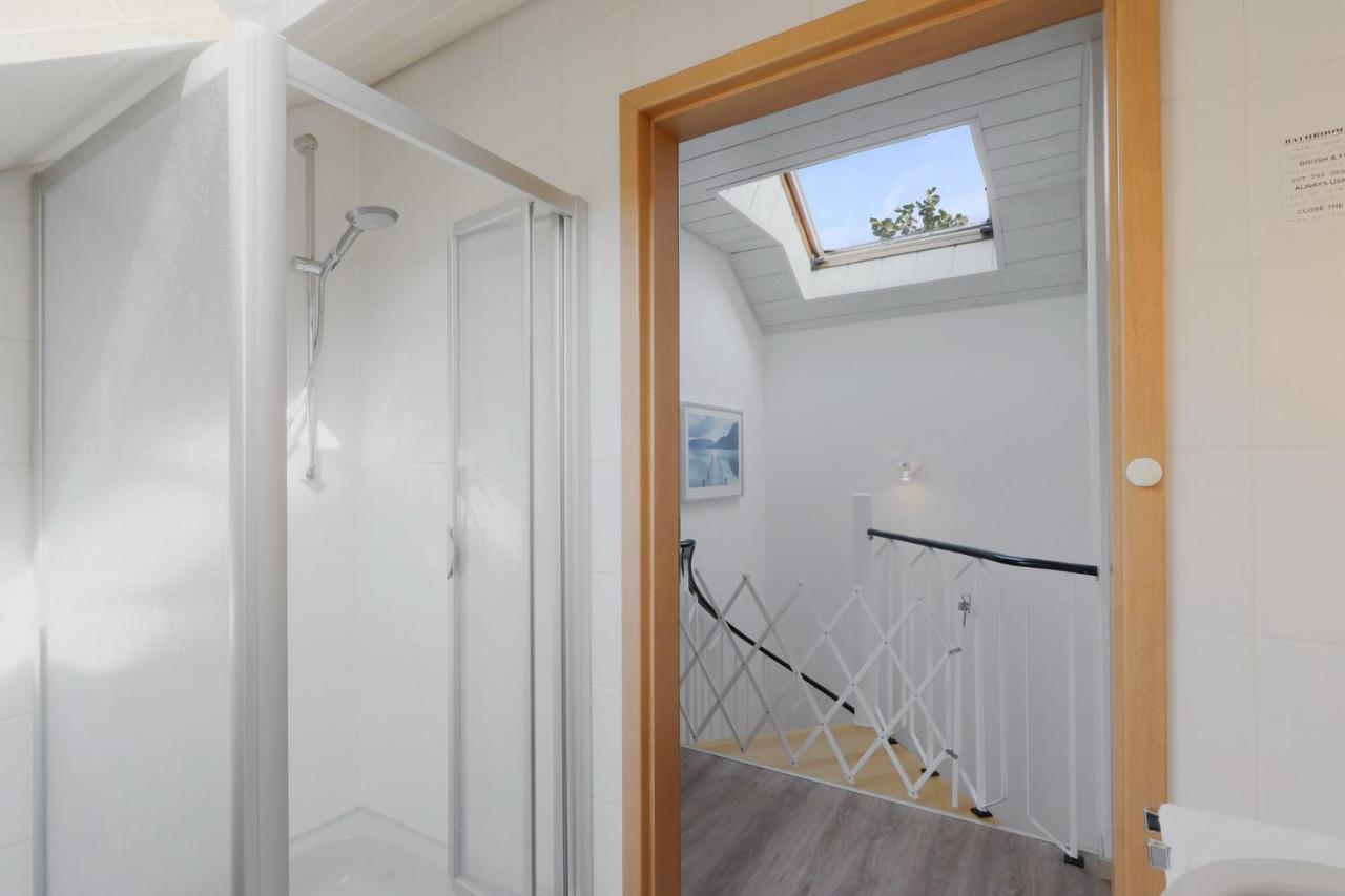 Seepark Kirchheim Ferienhaus Bei Diane Mit Sauna Екстериор снимка