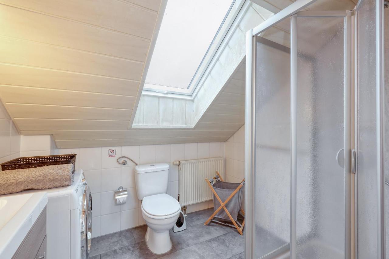Seepark Kirchheim Ferienhaus Bei Diane Mit Sauna Екстериор снимка